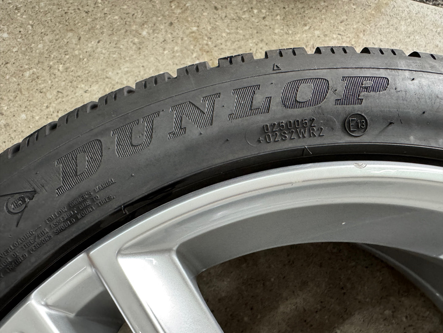 8,8-8,3mm Original Volvo V90 S90 18 Zoll Winterräder Winterreifen Felgen 31362839 Alufelgen Silber M+S Limousine Kombi 245/45 R18 100V M+S 8x18 ET42 5x108 Winterradsatz MwSt. ausweisbar