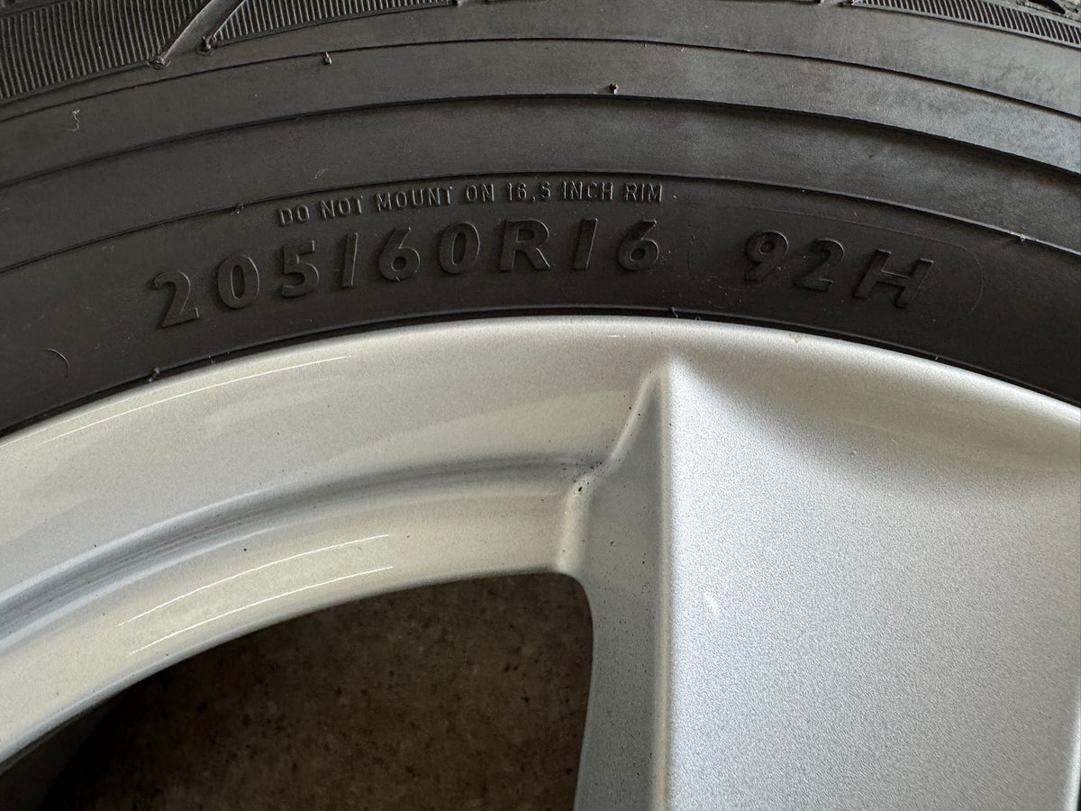 BMW 2er AT Active & Grand Tourer F45 F46 Mini Clubman F54 John Cooper Works JCW 16 Zoll Winterräder Winterreifen Felgen Alufelgen 205/60 R16 92H M+S Silber RDKS Winterradsatz MwSt.