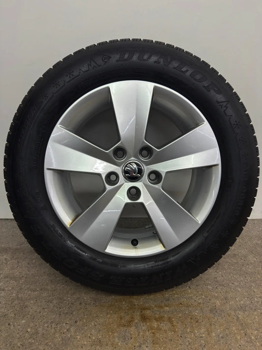 DOT24 8,5 / 7mm Original Skoda Superb III 3 3V 16 Zoll Orion Winterräder Winterreifen Felgen 3V0601025AC Alufelgen 215/60 R16 99H 6,5x16 ET41 Silber M+S Winterradsatz MwSt.