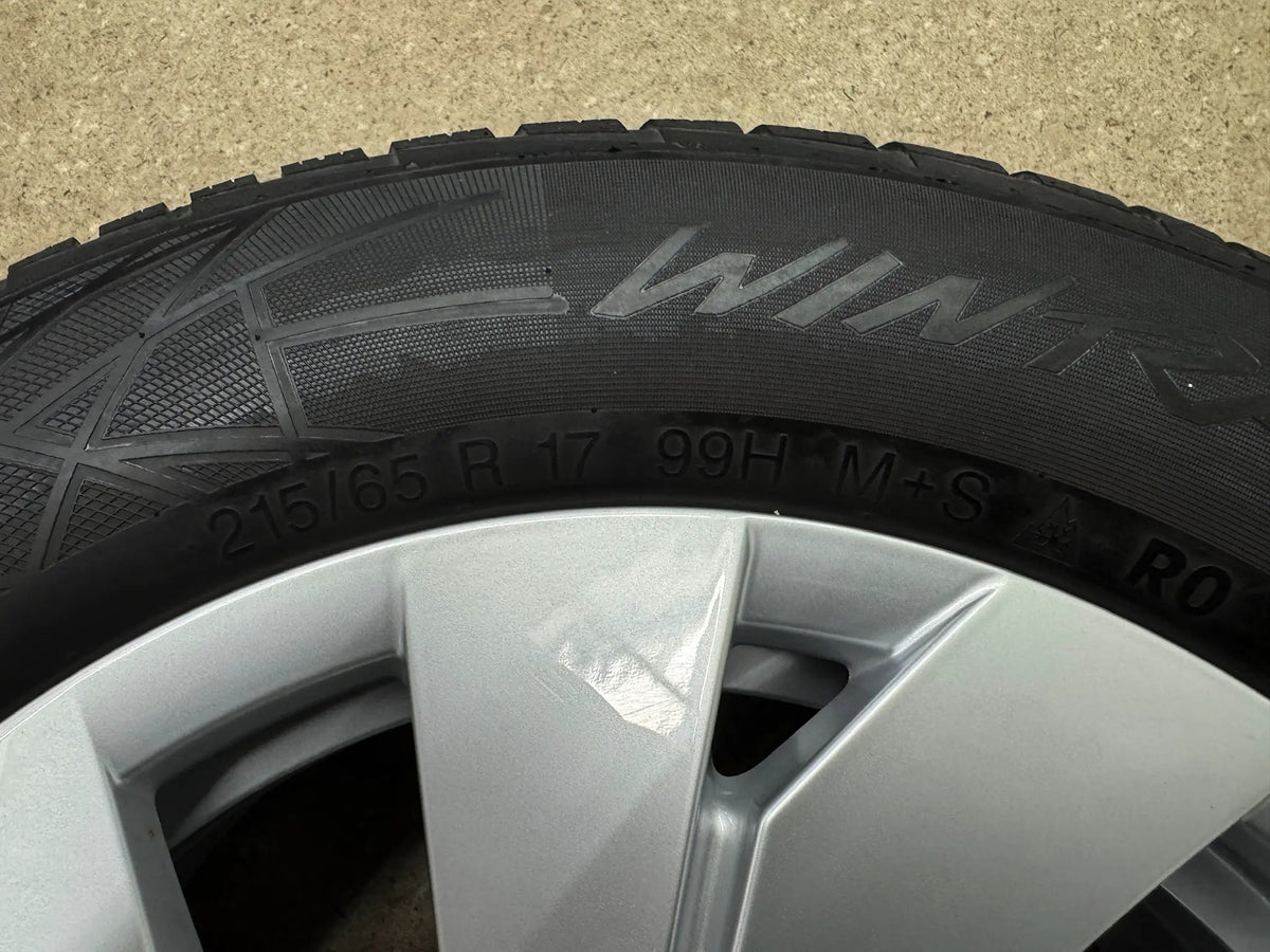 DOT25 Original VW Tiguan II 2 III 3 CTI Tayron R4 17 Zoll Bari Winterräder Winterreifen Felgen 571601025 Alufelgen 215/65 R17 99H M+S Allspace AD1 5NA Winterradsatz SUV MwSt.