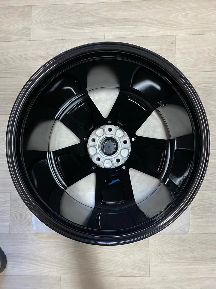NEU Original Porsche Taycan 21 Zoll Exclusive Felgen Alufelgen Black Edition 9J1601025O 9J1601025R