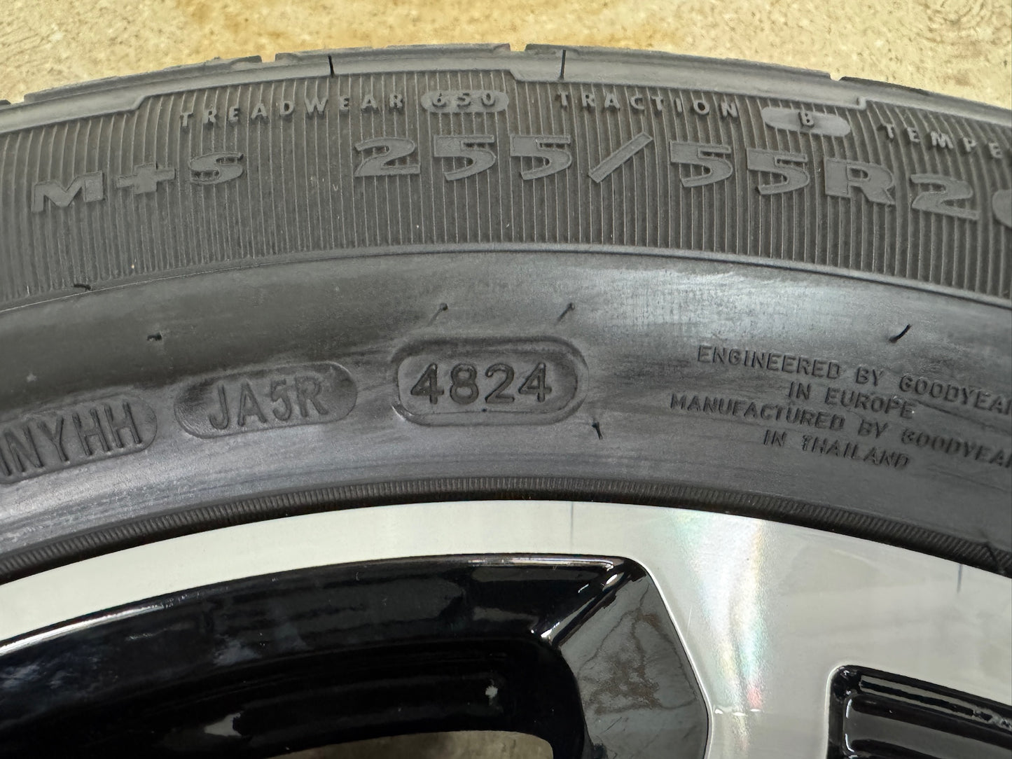 NEU Original VW Amarok II 2 T1 20 Zoll Bendigo Sommerräder Sommerreifen Felgen Alufelgen N1XC-1007-C1B T1XC-1007-C1A 255/50 R20 110V 8x20 ET55 Bicolor Schwarz RDKS Sommerradsatz