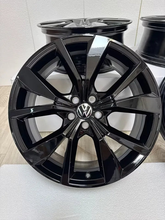 NEU* Original VW T-Cross C1 Misano 18 Zoll Felgen Alufelgen 2G7601025G Black Edition Schwarz Hochglanz 5x100 7x18 ET39 SUV R-Line Sport Felgensatz
