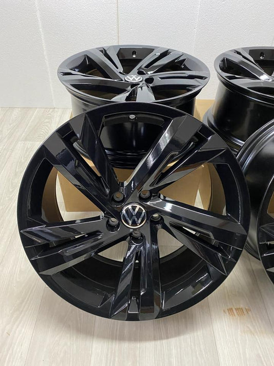 NEU Original VW Tiguan 2 5N 19 Zoll Valencia Felgen Alufelgen Schwarz R-Line 5NA601025AM AG