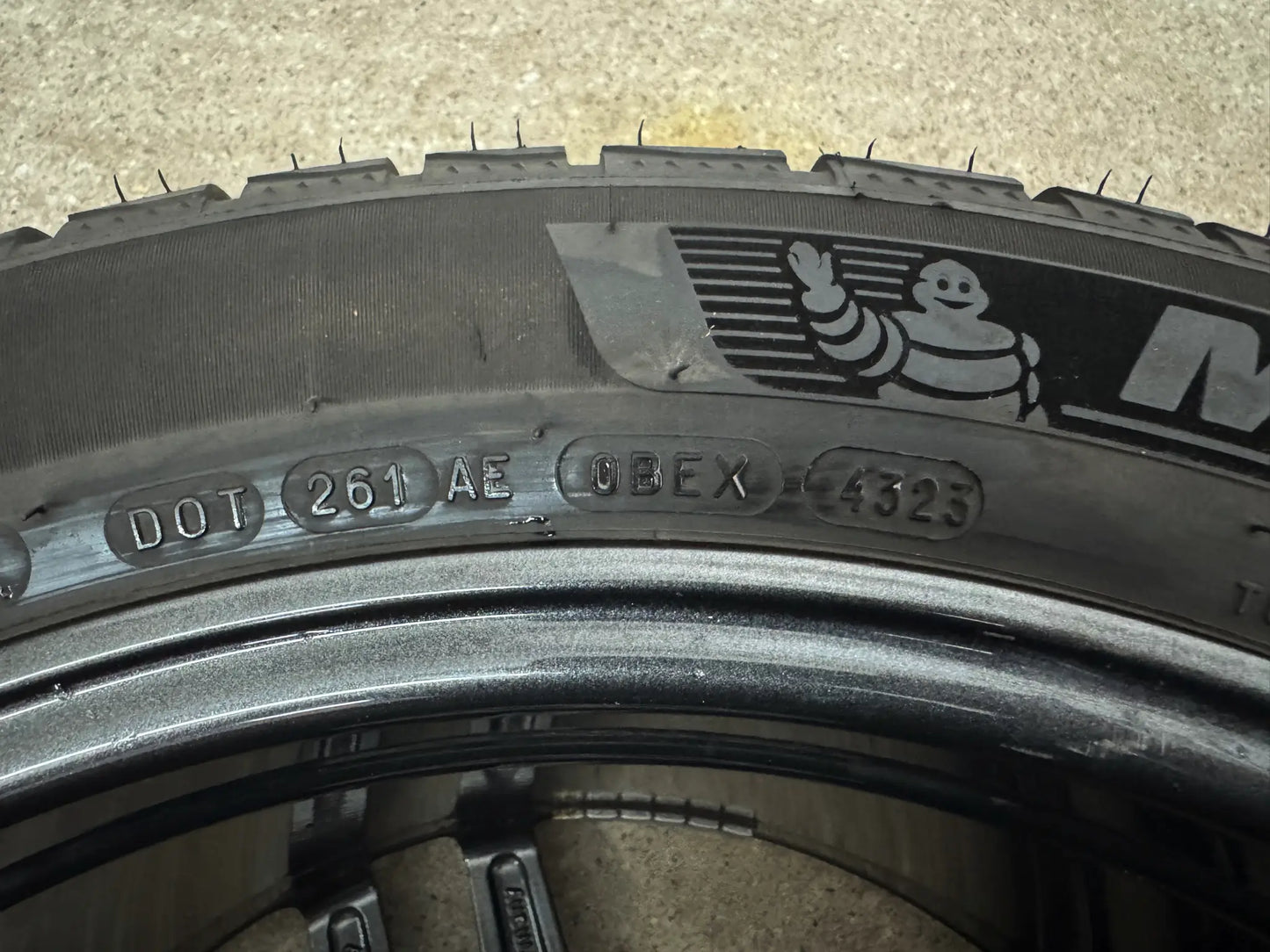 WIE NEU DOT23 Original Porsche Macan II 2 III 3 20 Zoll Winterräder Winterreifen Felgen Alufelgen 95B601025DG 95B601025DH 265/45 R20 104V 295/40 R20 106V Sport Exclusive Bicolor SUV M+S