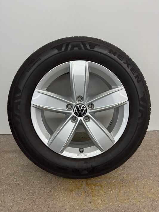 WIE NEU Original VW Tiguan II 2 Corvara 17 Zoll Sommerreifen Sommerräder 5NA071497 Felgen Alufelgen 215/65 R17 Zoll Kompletträder AD1 5N 5NA RDKS KBA49906