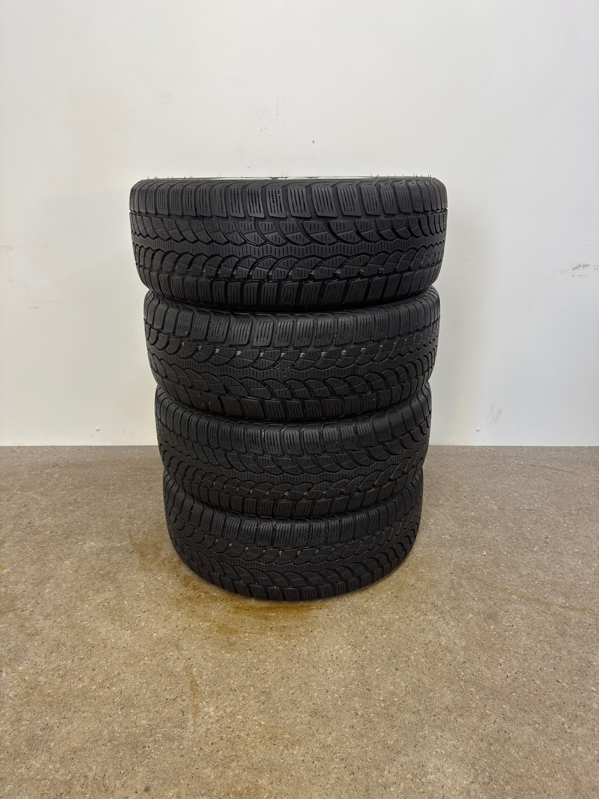 6,3 / 6mm Original Audi A3 S3 8V 17 Zoll Winterräder Winterreifen Felgen 8V0601025DH 205/50 R17 93H 5x112 Alufelgen 6x17 ET48 Silber Limousine Sportback Winterradsatz M+S MwSt.