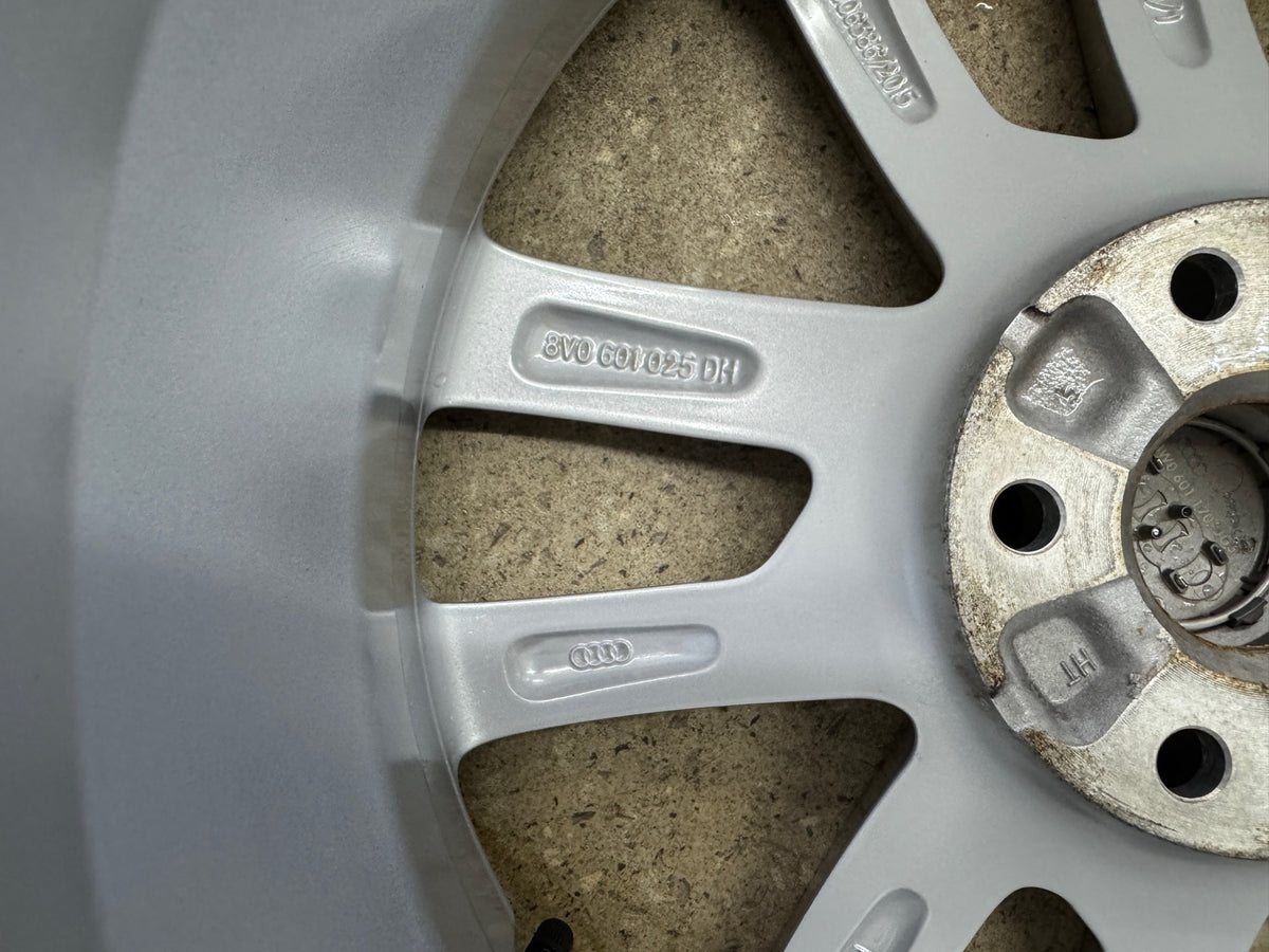 6,3 / 6mm Original Audi A3 S3 8V 17 Zoll Winterräder Winterreifen Felgen 8V0601025DH 205/50 R17 93H 5x112 Alufelgen 6x17 ET48 Silber Limousine Sportback Winterradsatz M+S MwSt.