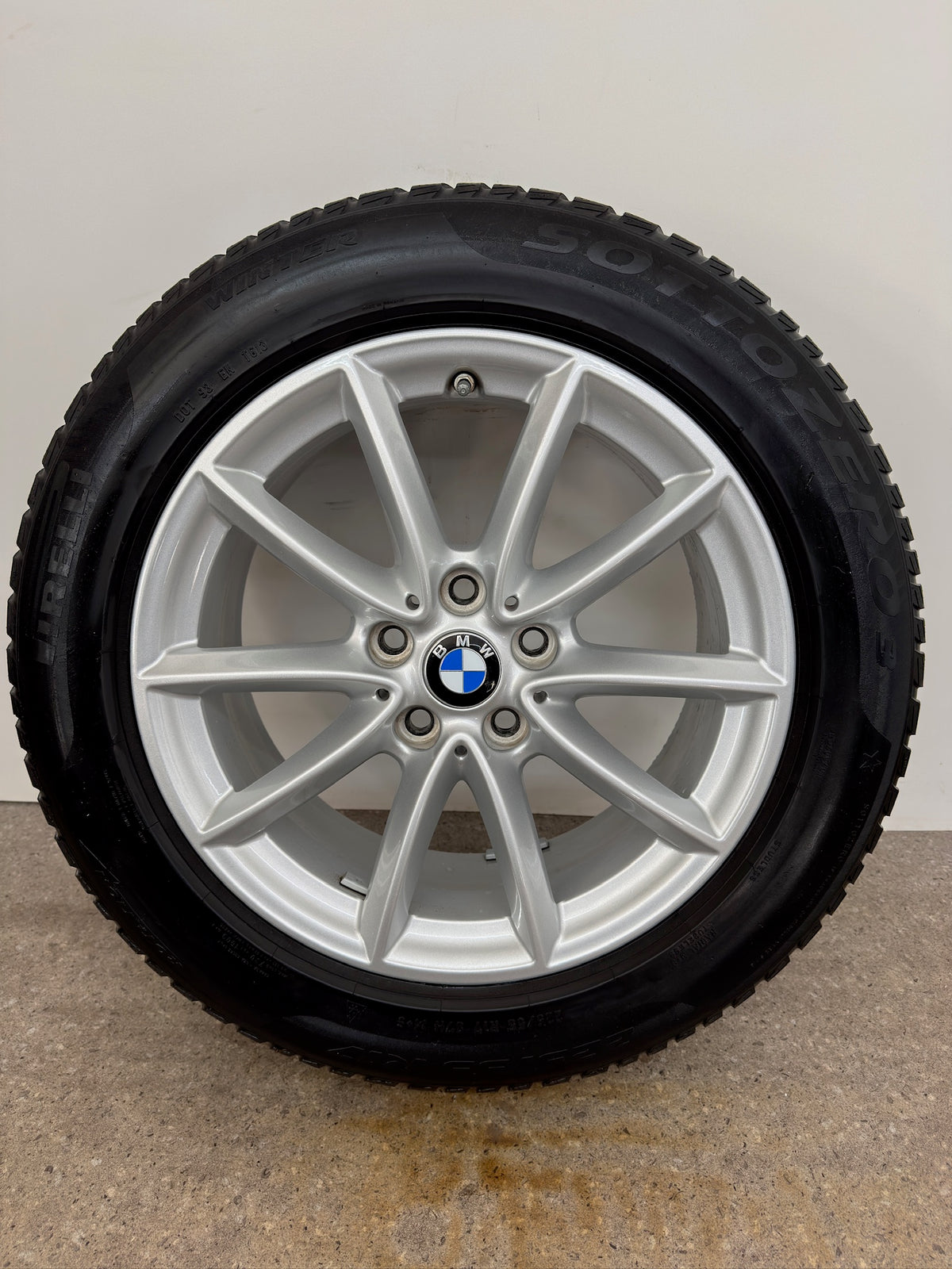 7 / 6 mm Original BMW X1 F48 X2 F39 Sty. 560 17 Zoll Winterräder Winterreifen Felgen 6856061 Alufelgen Styling RDKS RDCi 225/55 R17 97H 5x112 7,5x17 IS52 ET52 SUV Silber Winterradsatz MwSt.