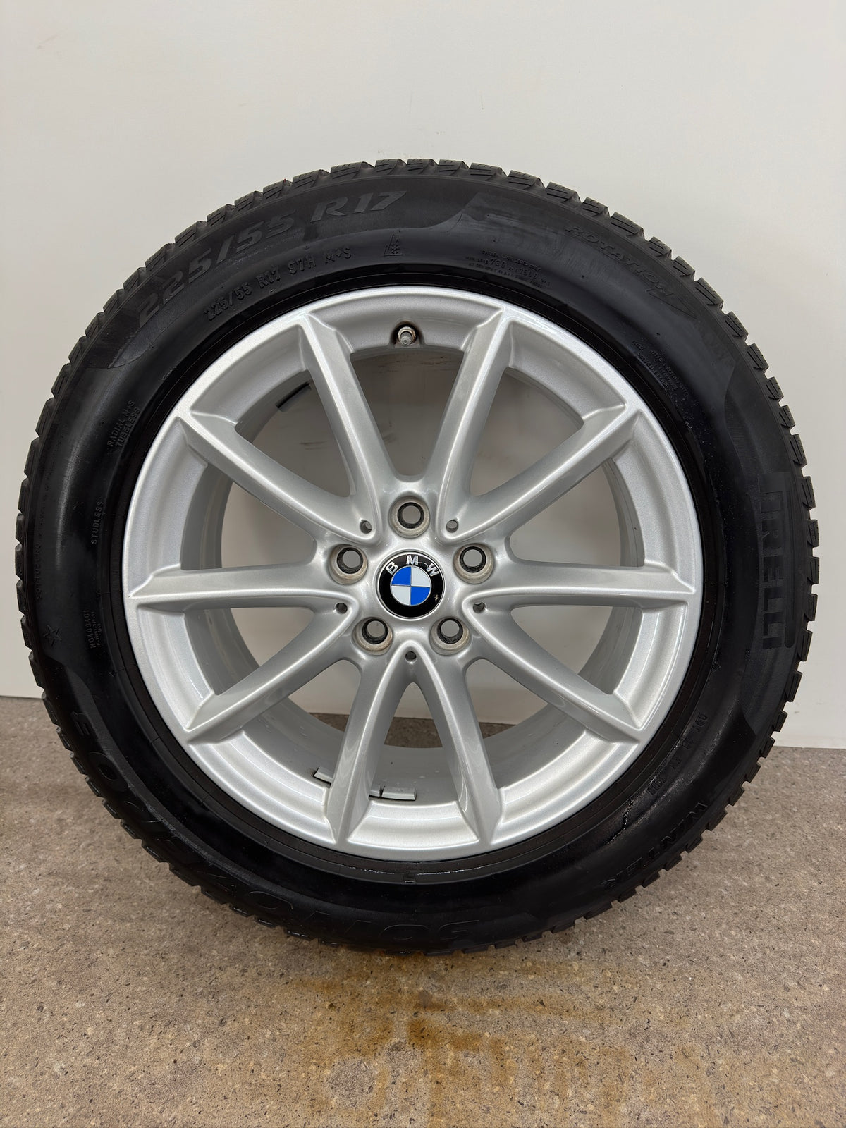 7 / 6 mm Original BMW X1 F48 X2 F39 Sty. 560 17 Zoll Winterräder Winterreifen Felgen 6856061 Alufelgen Styling RDKS RDCi 225/55 R17 97H 5x112 7,5x17 IS52 ET52 SUV Silber Winterradsatz MwSt.