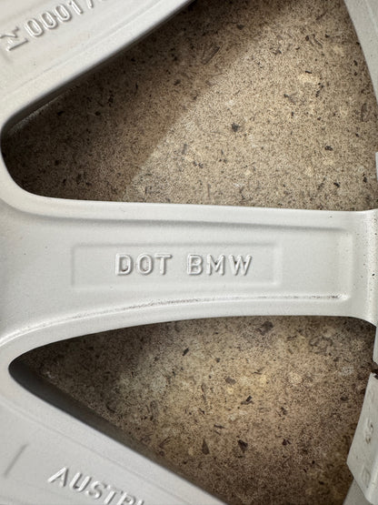 7 / 6 mm Original BMW X1 F48 X2 F39 Sty. 560 17 Zoll Winterräder Winterreifen Felgen 6856061 Alufelgen Styling RDKS RDCi 225/55 R17 97H 5x112 7,5x17 IS52 ET52 SUV Silber Winterradsatz MwSt.