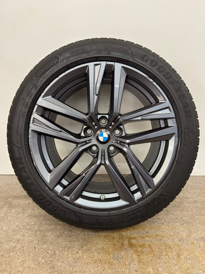 7 / 6mm Original BMW i4 G26 Gran Coupé 18 Zoll Sty. 853 Winterräder Winterreifen Felgen 6896768 5A1E212 Alufelgen 245/45 R18 100H M+S Styling Gunmetal Winterradsatz MwSt.