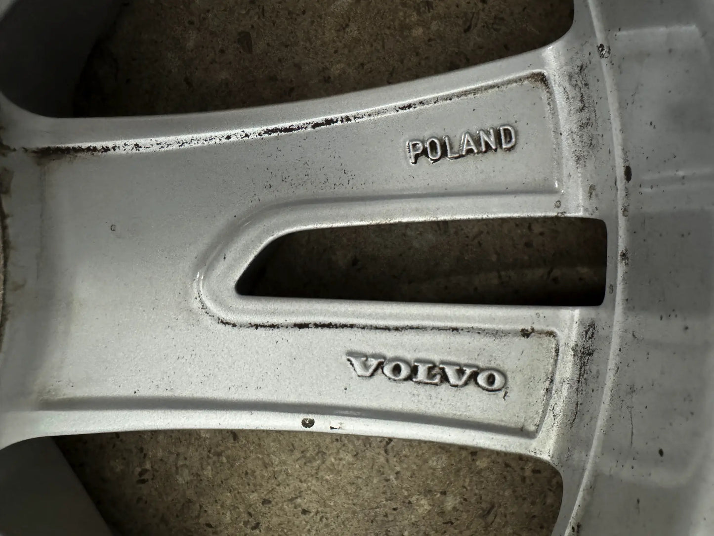 7,7 / 6,7mm Original Volvo XC40 X 536 S90 V90 Cross Country 18 Zoll Winterräder Winterrreifen Felgen 31362866 Alufelgen 235/55 R18 104H M+S SUV Silber Winterradsatz 5x108 7,5x18 ET50,5