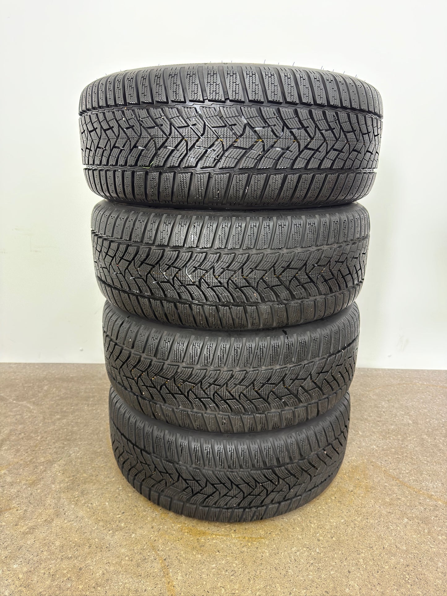 8,8-8,3mm Original Volvo V90 S90 18 Zoll Winterräder Winterreifen Felgen 31362839 Alufelgen Silber M+S Limousine Kombi 245/45 R18 100V M+S 8x18 ET42 5x108 Winterradsatz MwSt. ausweisbar