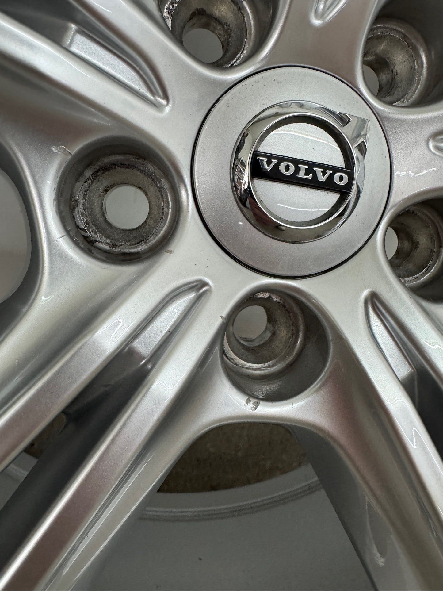 8,8-8,3mm Original Volvo V90 S90 18 Zoll Winterräder Winterreifen Felgen 31362839 Alufelgen Silber M+S Limousine Kombi 245/45 R18 100V M+S 8x18 ET42 5x108 Winterradsatz MwSt. ausweisbar