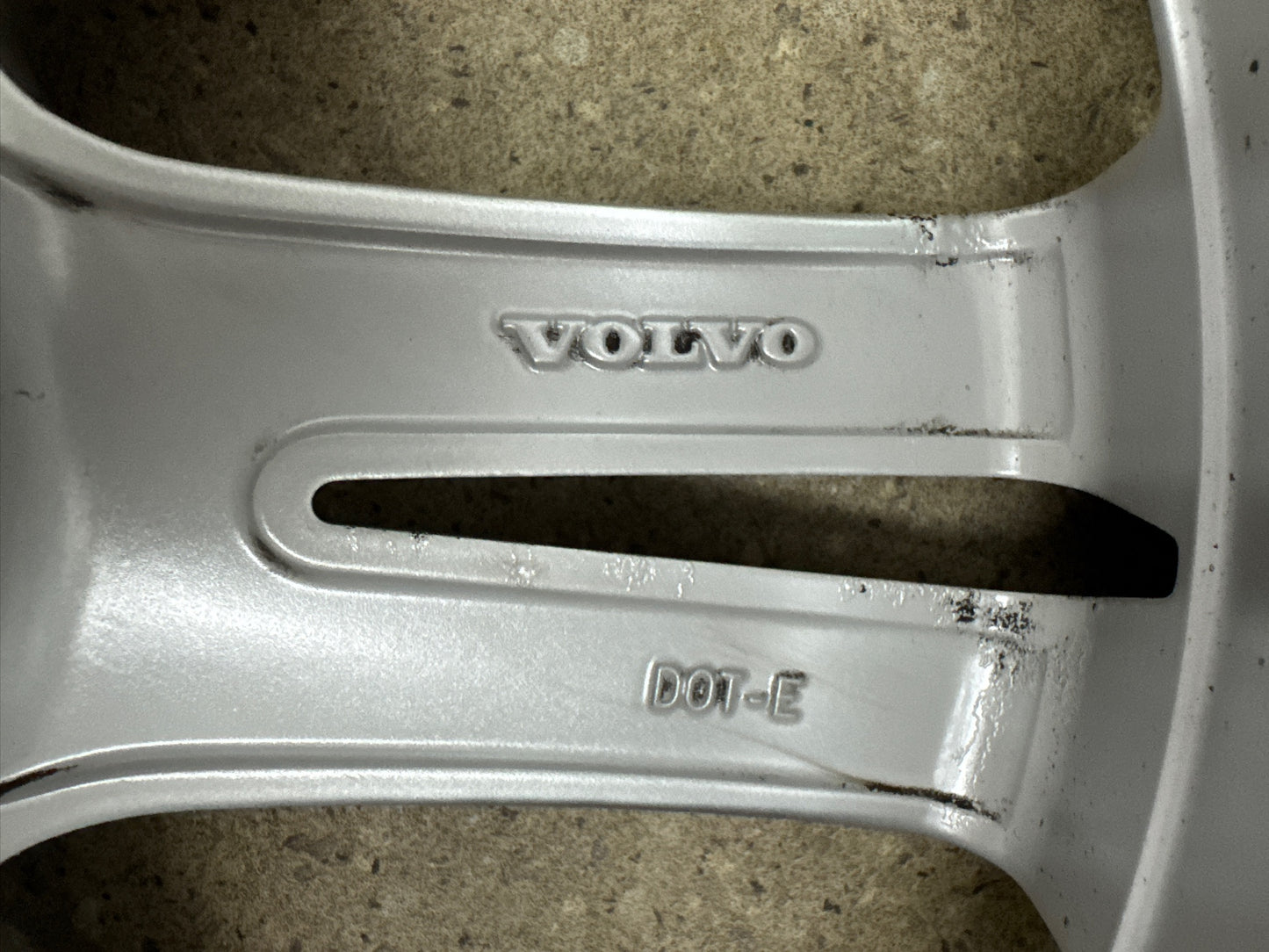 8,8-8,3mm Original Volvo V90 S90 18 Zoll Winterräder Winterreifen Felgen 31362839 Alufelgen Silber M+S Limousine Kombi 245/45 R18 100V M+S 8x18 ET42 5x108 Winterradsatz MwSt. ausweisbar