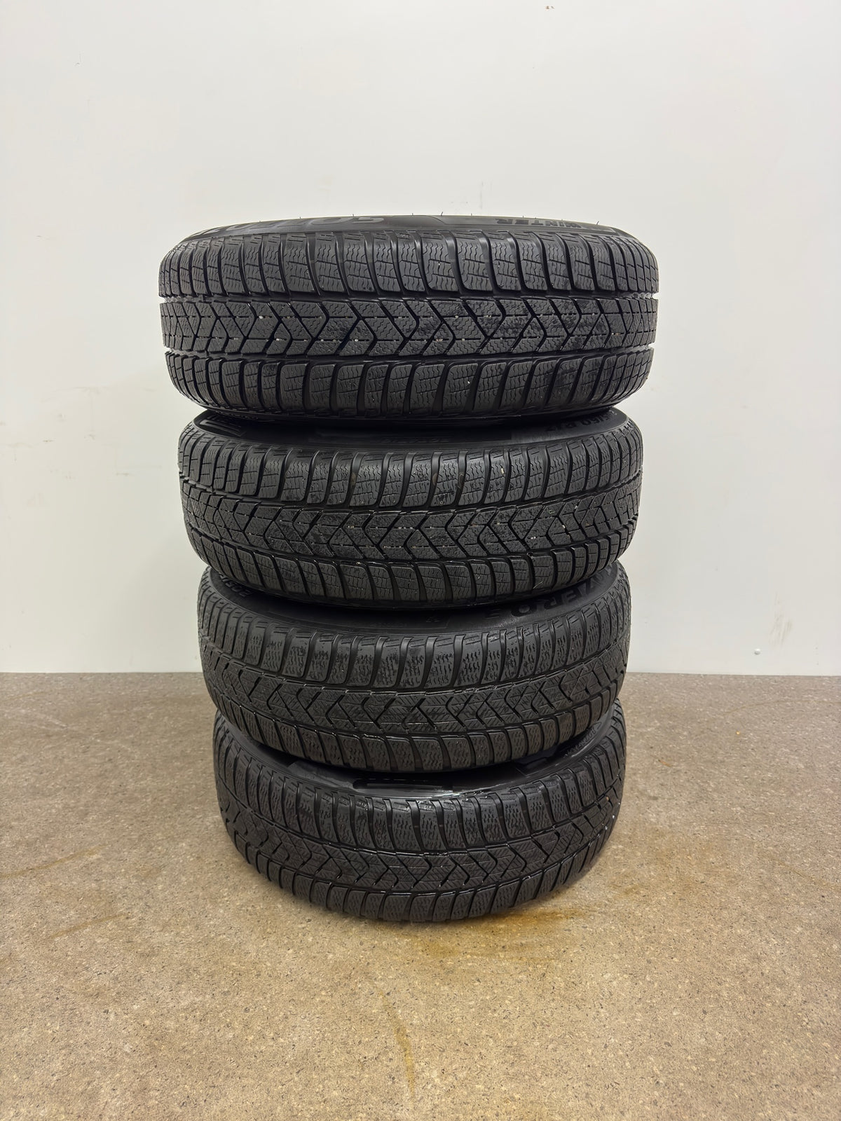TOP ZUSTAND BMW X1 F48 X2 F39 Mini Countryman F60 17 Zoll Winterräder Winterreifen Felgen Alufelgen 205/60 R17 93H KBA 50750 M+S Schwarz Bicolor RDKS RDCi Pirelli * SUV Winterradsatz MwSt.
