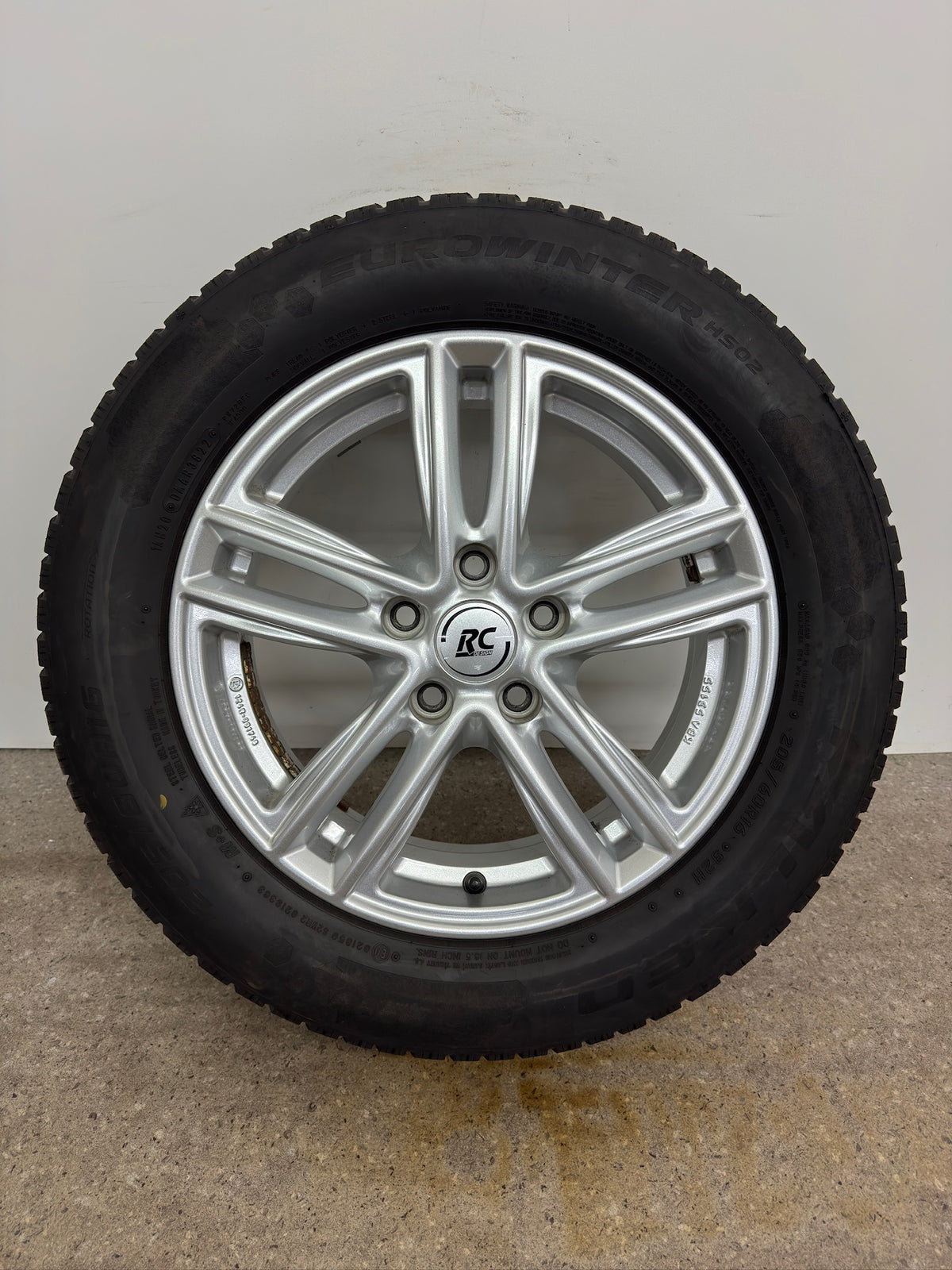 DOT22 7 / 5,5mm VW T-Roc A1 Audi Q2 GA 16 Zoll Winterräder Winterreifen Felgen Alufelgen 205/60 R16 92H 6x16 ET43 5x112 KBA 53155 SUV Silber Doppelspeiche Winterradsatz MwSt.