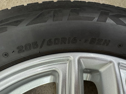 DOT22 7 / 5,5mm VW T-Roc A1 Audi Q2 GA 16 Zoll Winterräder Winterreifen Felgen Alufelgen 205/60 R16 92H 6x16 ET43 5x112 KBA 53155 SUV Silber Doppelspeiche Winterradsatz MwSt.