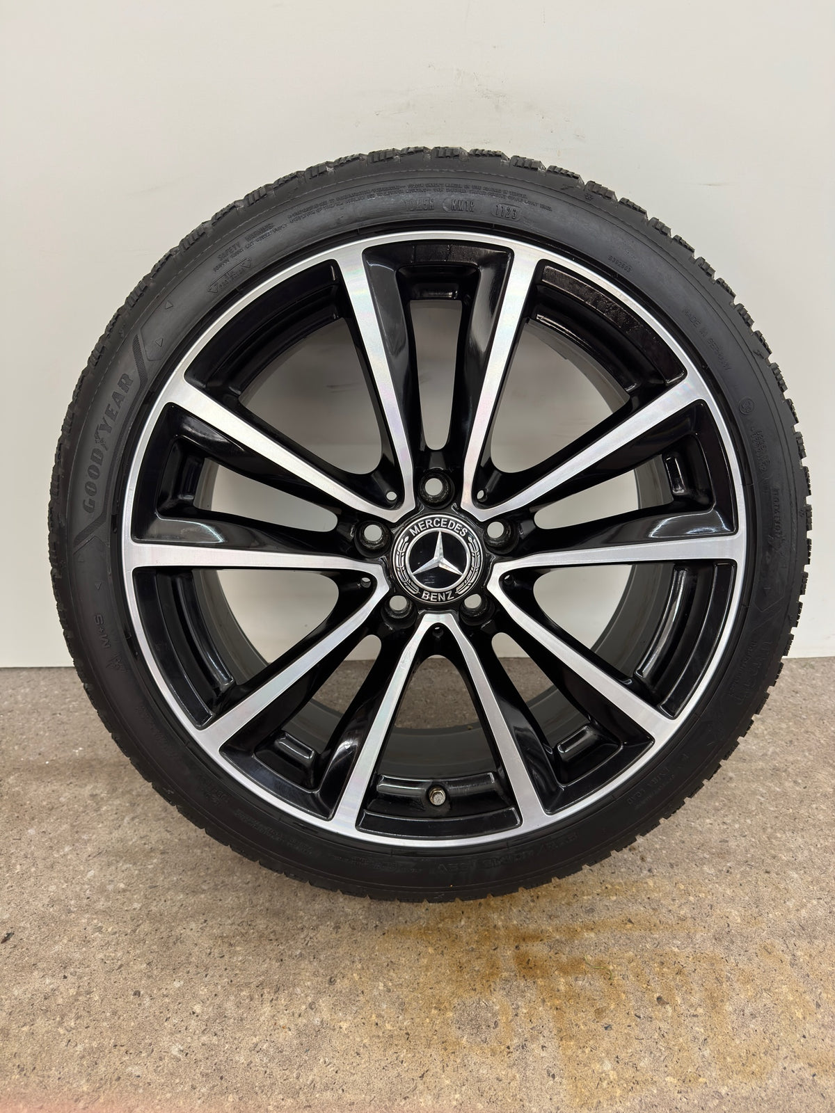 DOT23 7,8 / 7 - 6,5mm Original A-Klasse W 176 B-Klasse W 242 W 246 CLA C 117 18 Zoll Winterräder Winterreifen Felgen A2464010600 Alufelgen 225/40 R18 92V M+S 7,5x18 ET52 Coupé Winterradsatz