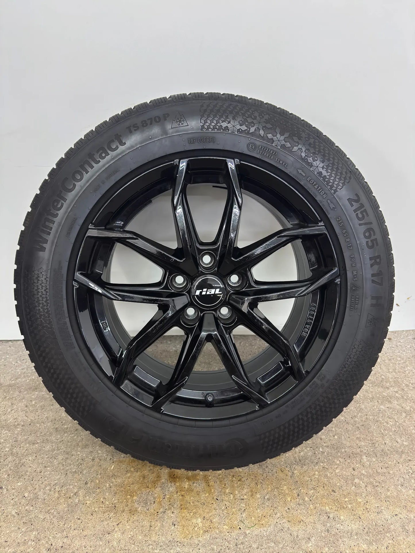 DOT23 VW Tiguan II 2 5N AD1 Audi Q3 F3 Seat Tarraco KN2 Skoda Kodiaq I 1 NS PS Aiways U5 17 Zoll Winterräder Winterreifen Felgen Alufelgen 215/65 R17 99H Schwarz M+S SUV Winterradsatz