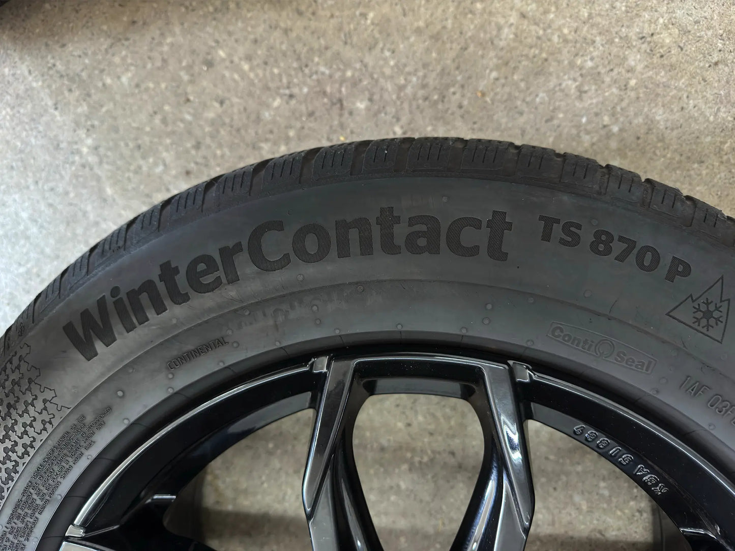 DOT23 VW Tiguan II 2 5N AD1 Audi Q3 F3 Seat Tarraco KN2 Skoda Kodiaq I 1 NS PS Aiways U5 17 Zoll Winterräder Winterreifen Felgen Alufelgen 215/65 R17 99H Schwarz M+S SUV Winterradsatz