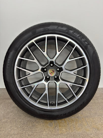 DOT24/25 Original Porsche Macan RS Spyder 95B 20 Zoll Sommerreifen Sommerräder Felgen Alufelgen 95B601025BP 95B601025BQ I 1 II 2 III 3 GTS Sport Turbo 265/45 R20 104Y 295/40 R20 106Y