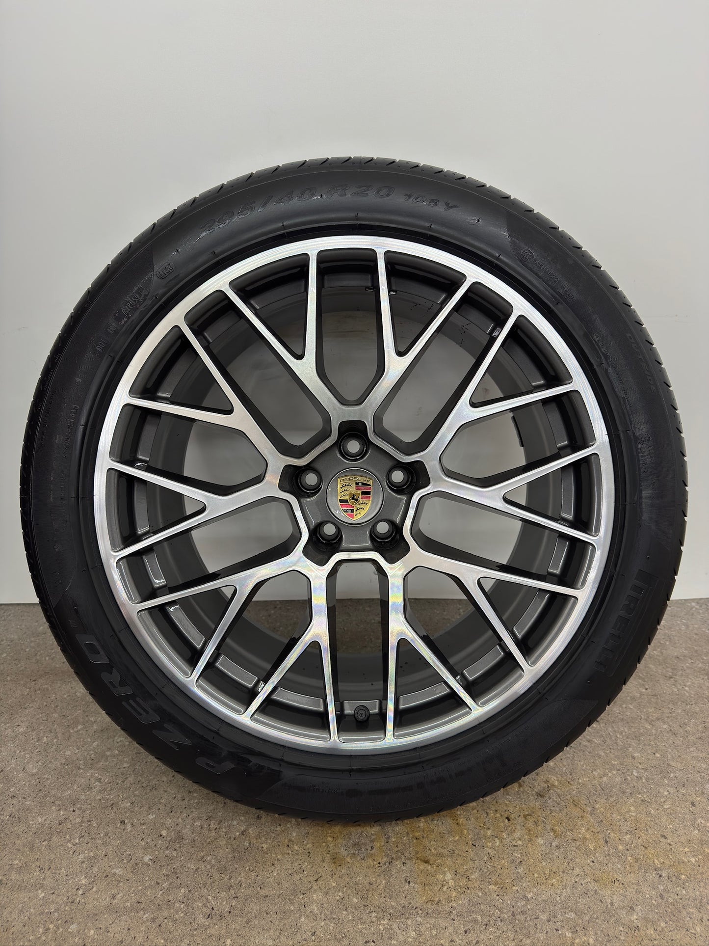 DOT24/25 Original Porsche Macan RS Spyder 95B 20 Zoll Sommerreifen Sommerräder Felgen Alufelgen 95B601025BP 95B601025BQ I 1 II 2 III 3 GTS Sport Turbo 265/45 R20 104Y 295/40 R20 106Y