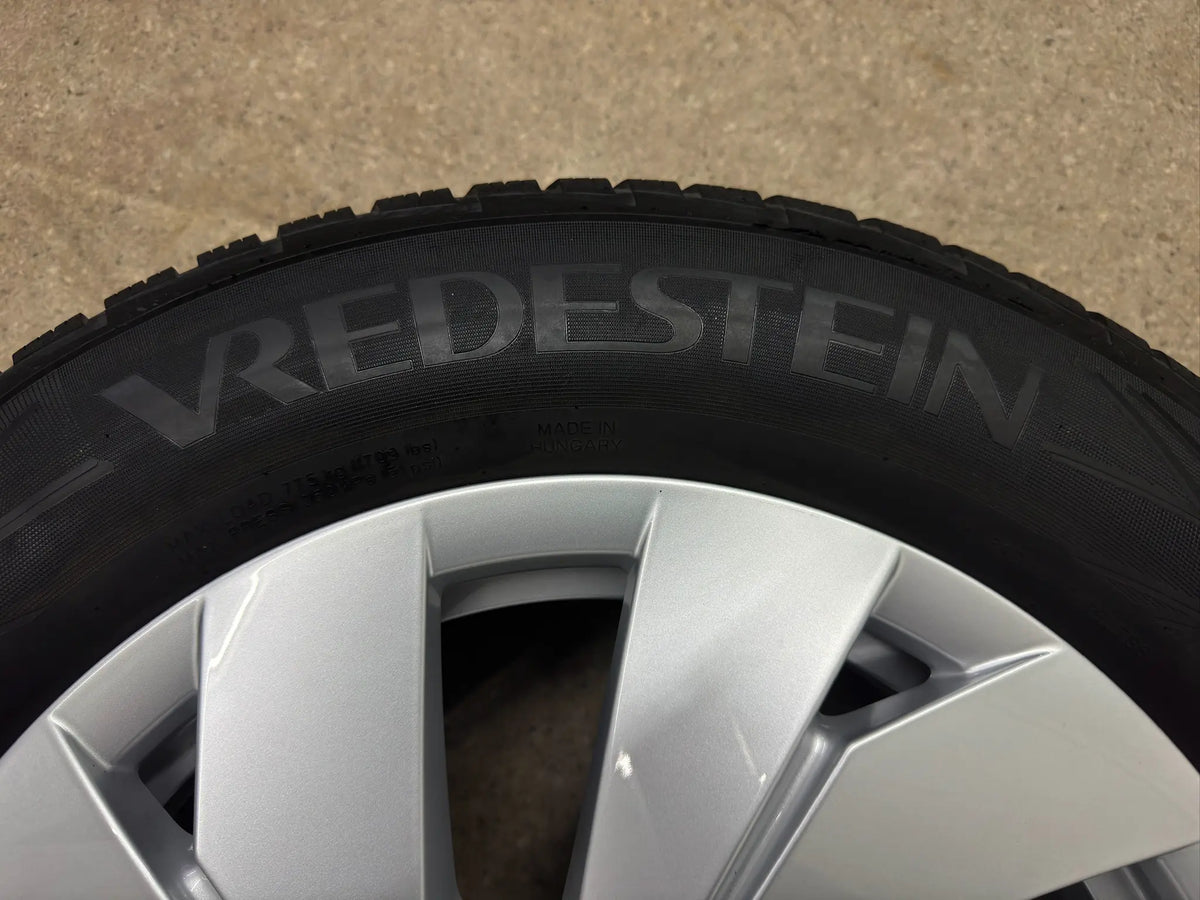 DOT25 Original VW Tiguan II 2 III 3 CTI Tayron R4 17 Zoll Bari Winterräder Winterreifen Felgen 571601025 Alufelgen 215/65 R17 99H M+S Allspace AD1 5NA Winterradsatz SUV MwSt.