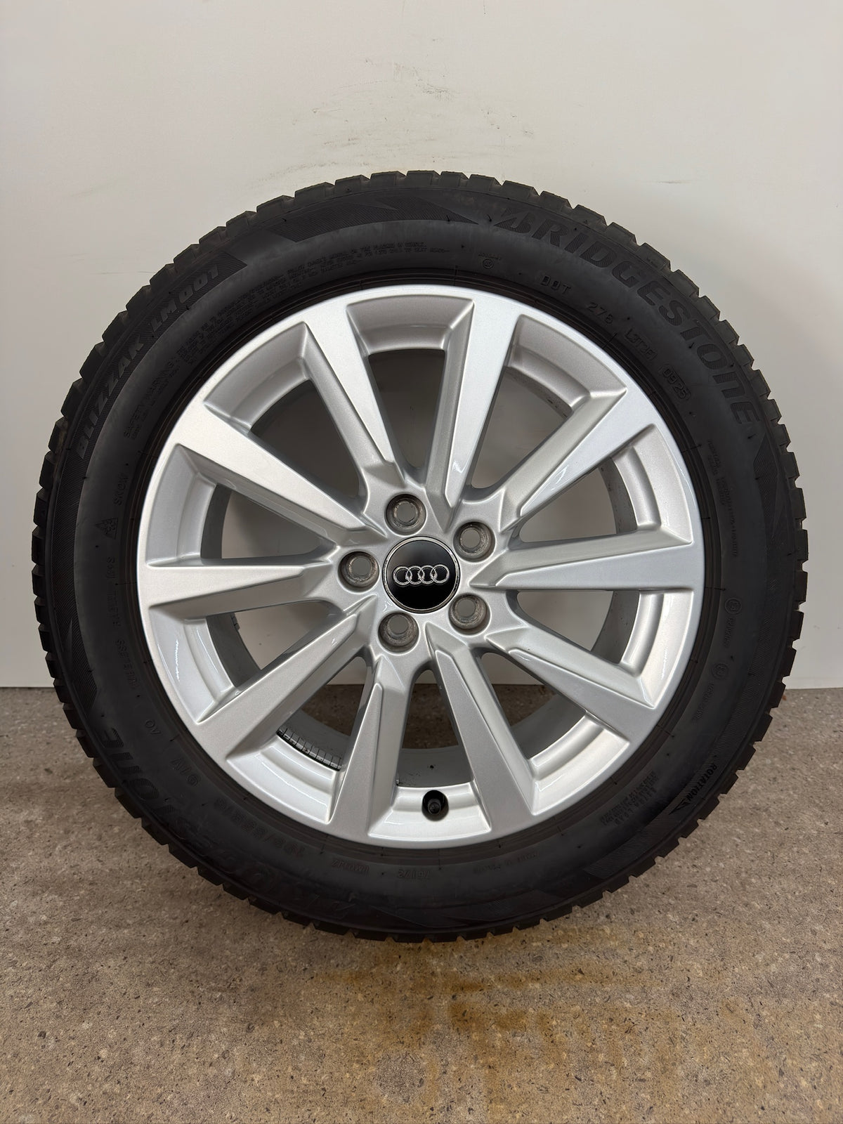 DOT26/25 neu / 7mm Original Audi A1 GB Citycarver Allstreet 16 Zoll Winterrräder Winterreifen Felgen 82A601025C Alufelgen 195/55 R16 91H XL Silber 6,5x16 ET40 5x100 S-Line M+S Winterkomplettradsatz