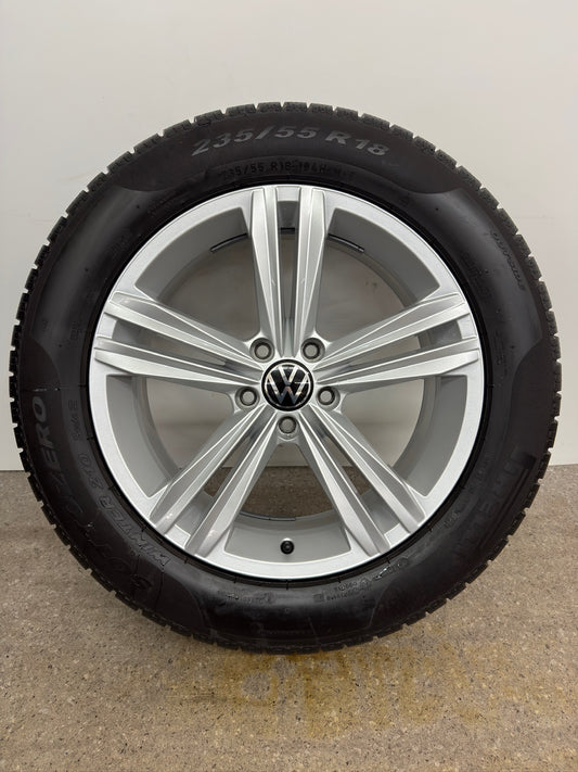 DOT4922 Original VW Tiguan II 2 Sebring 18 Zoll Winterräder Winterreifen Felgen 5NA601025M 5NA601025AQ Alufelgen 235/55 R18 104H M+S R-Line Silber Allspace AD1 5NA RDKS Winterradsatz