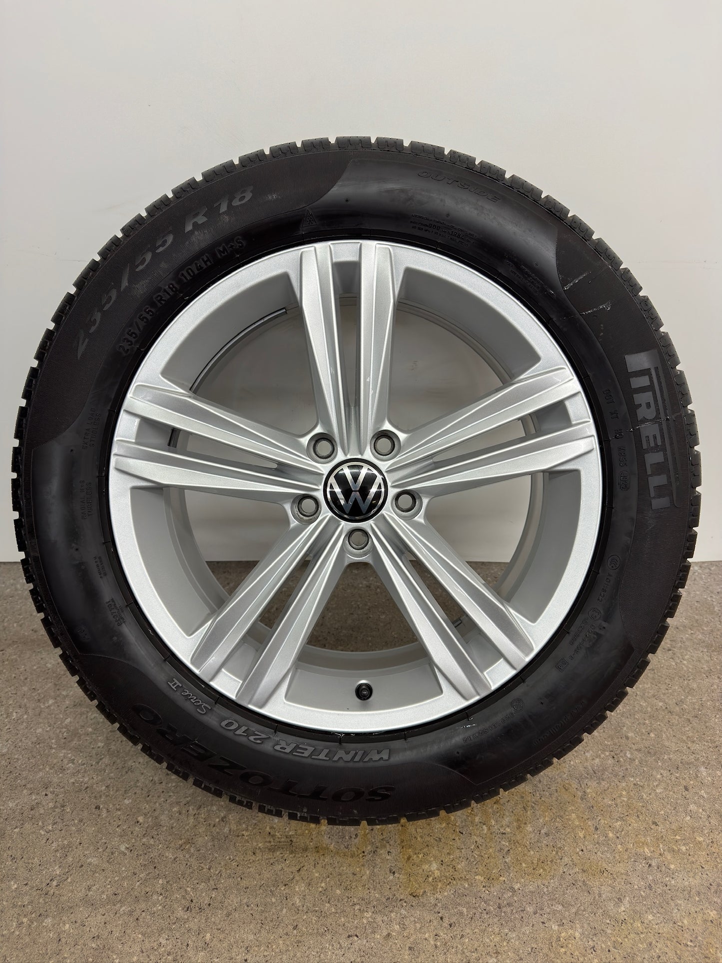 DOT4922 Original VW Tiguan II 2 Sebring 18 Zoll Winterräder Winterreifen Felgen 5NA601025M 5NA601025AQ Alufelgen 235/55 R18 104H M+S R-Line Silber Allspace AD1 5NA RDKS Winterradsatz