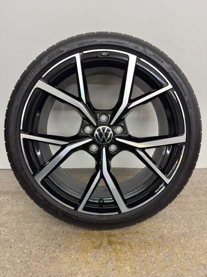 NEU DOT25 Original VW Golf VIII 8 5H CD 19 Zoll Estoril Sommerräder Sommerreifen Felgen 5H0601025AM 5H0601025AD Alufelgen 235/35 R19 91Y GTI GTD R R-Line Edition 8x19 ET50 5x112 Sommerradsatz
