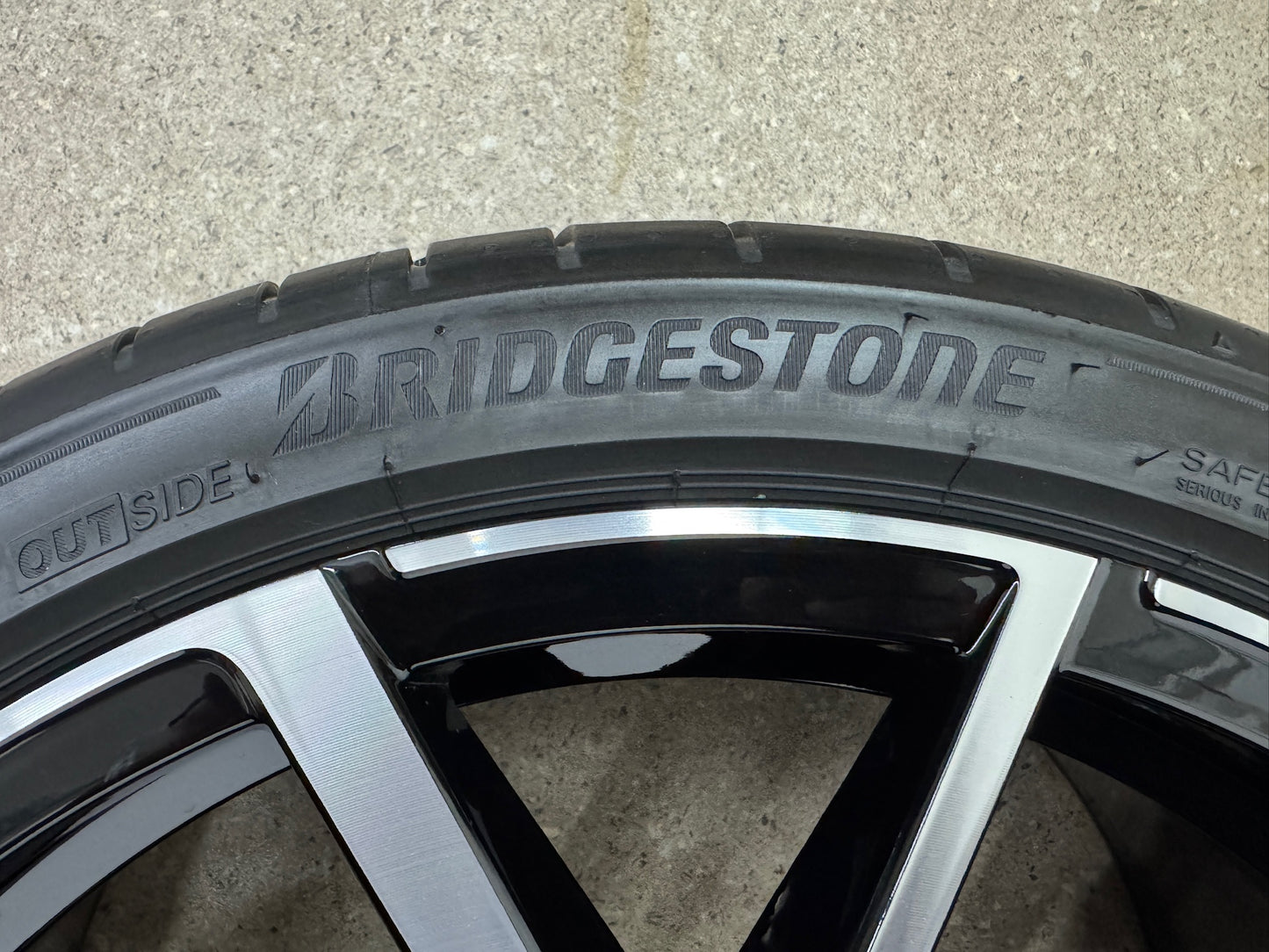 NEU DOT25 Original VW Golf VIII 8 5H CD 19 Zoll Estoril Sommerräder Sommerreifen Felgen 5H0601025AM 5H0601025AD Alufelgen 235/35 R19 91Y GTI GTD R R-Line Edition 8x19 ET50 5x112 Sommerradsatz