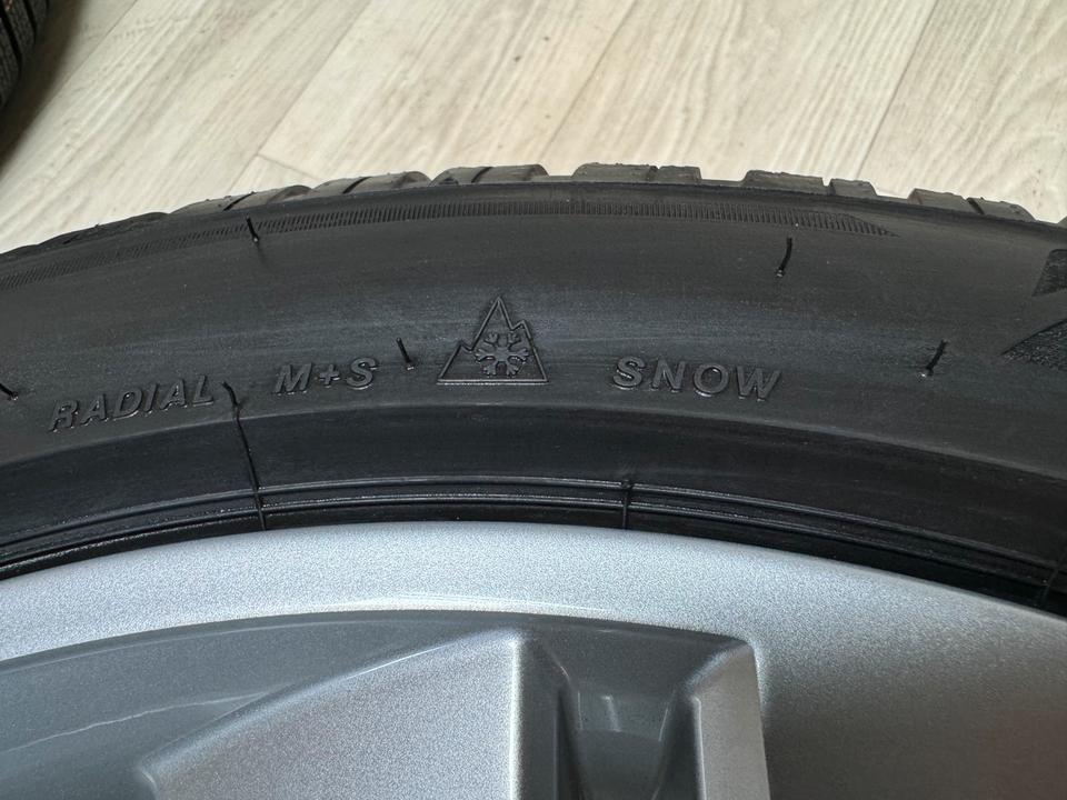 NEU Original Audi Q4 e-tron F4 20 Zoll Winterreifen Winterräder Felgen 89A601025D 89A601025L