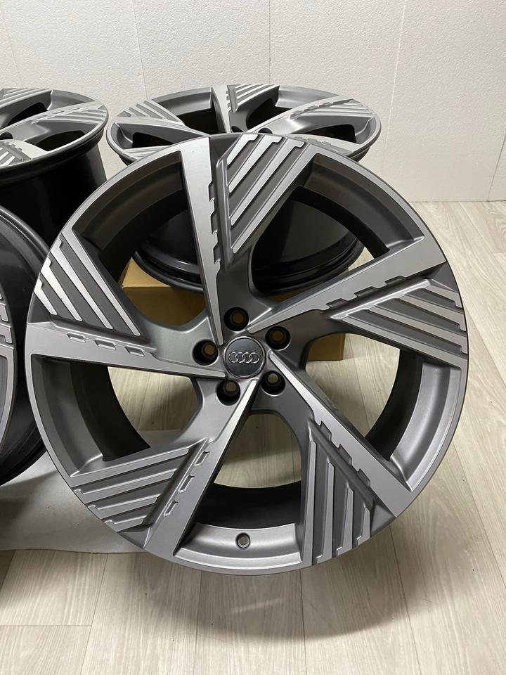 NEU Original Audi Q8 e-tron GE Sportback 4M8 22 Zoll Felgen Alufelgen Anthrazit 4KE601025B