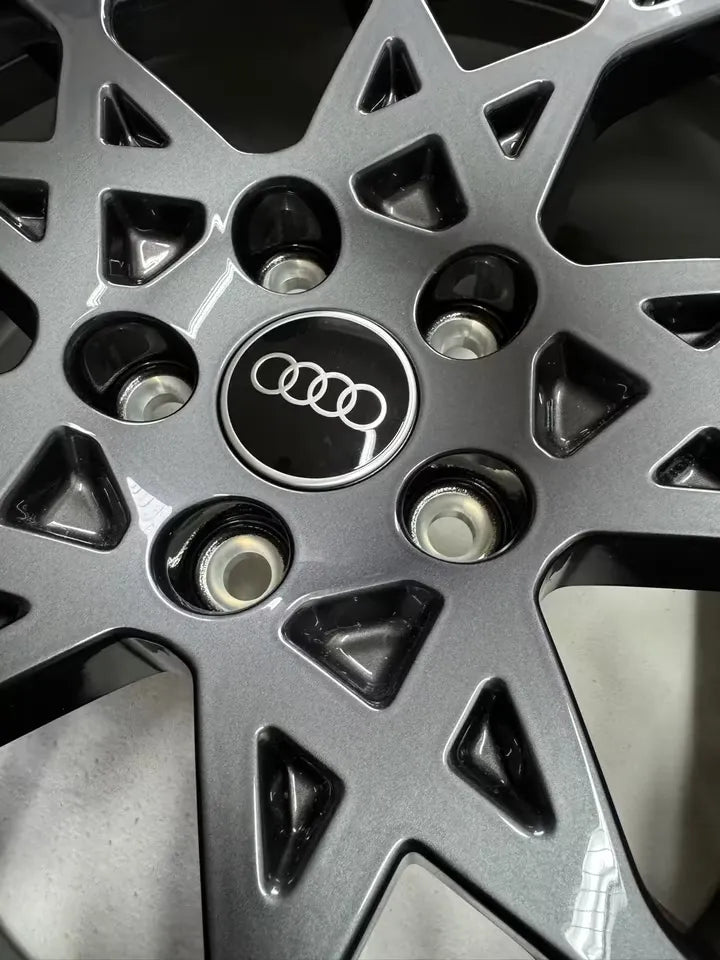 NEU Original Audi RS3 8Y Performance 19 Zoll Felgen Alufelgen 8Y0601025CK 8Y0601025CL 9x19 ET25 8x19 ET46 5x112 Sport Line Anthrazit Grau Werksauslieferungs Zustand RS Felgensatz MwSt. ausweisbar