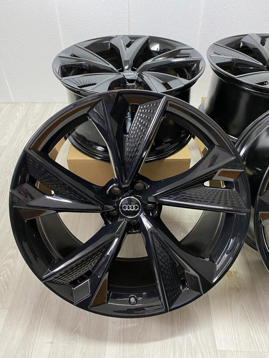 NEU Original Audi RS6 C8 4K 22 Zoll Felgen Alufelgen 4K0601025BC 4K0601025BA 4K0601025BB