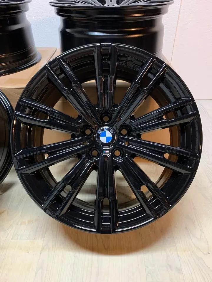 NEU* Original BMW 2er G42 3er G20 G21 4er G22 G23 M 790M 18 Zoll Felgen Alufelgen 8089890 8089891 5x112 7,5x18 IS25 ET25 8,5x18 IS40 ET40 M Sport Line Black Edition Schwarz Hochglanz Felgensatz