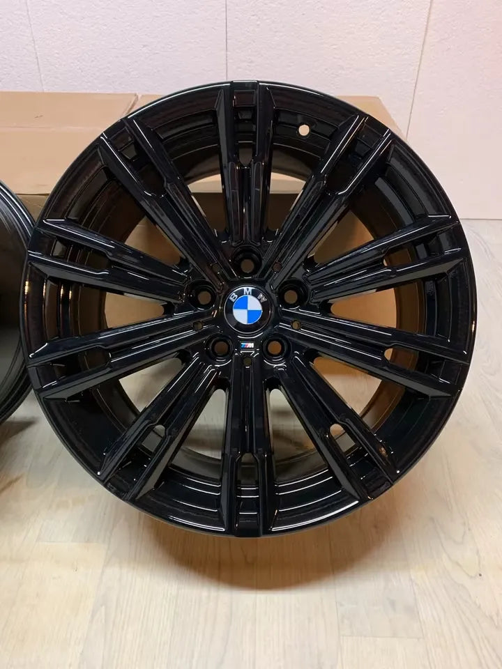 NEU* Original BMW 2er G42 3er G20 G21 4er G22 G23 M 790M 18 Zoll Felgen Alufelgen 8089890 8089891 5x112 7,5x18 IS25 ET25 8,5x18 IS40 ET40 M Sport Line Black Edition Schwarz Hochglanz Felgensatz