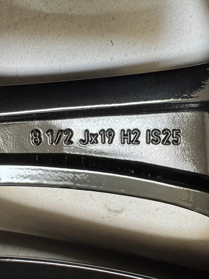 NEU* Original BMW 6er GT G32 7er G11 G12 Styling 630 Felgen Alufelgen 6883159 6881665 6863114 6883160 6867337 Schwarz Hochglanz 8,5x19 IS25 ET25 9,5x19 IS39 ET39 Gran Turismo Felgensatz