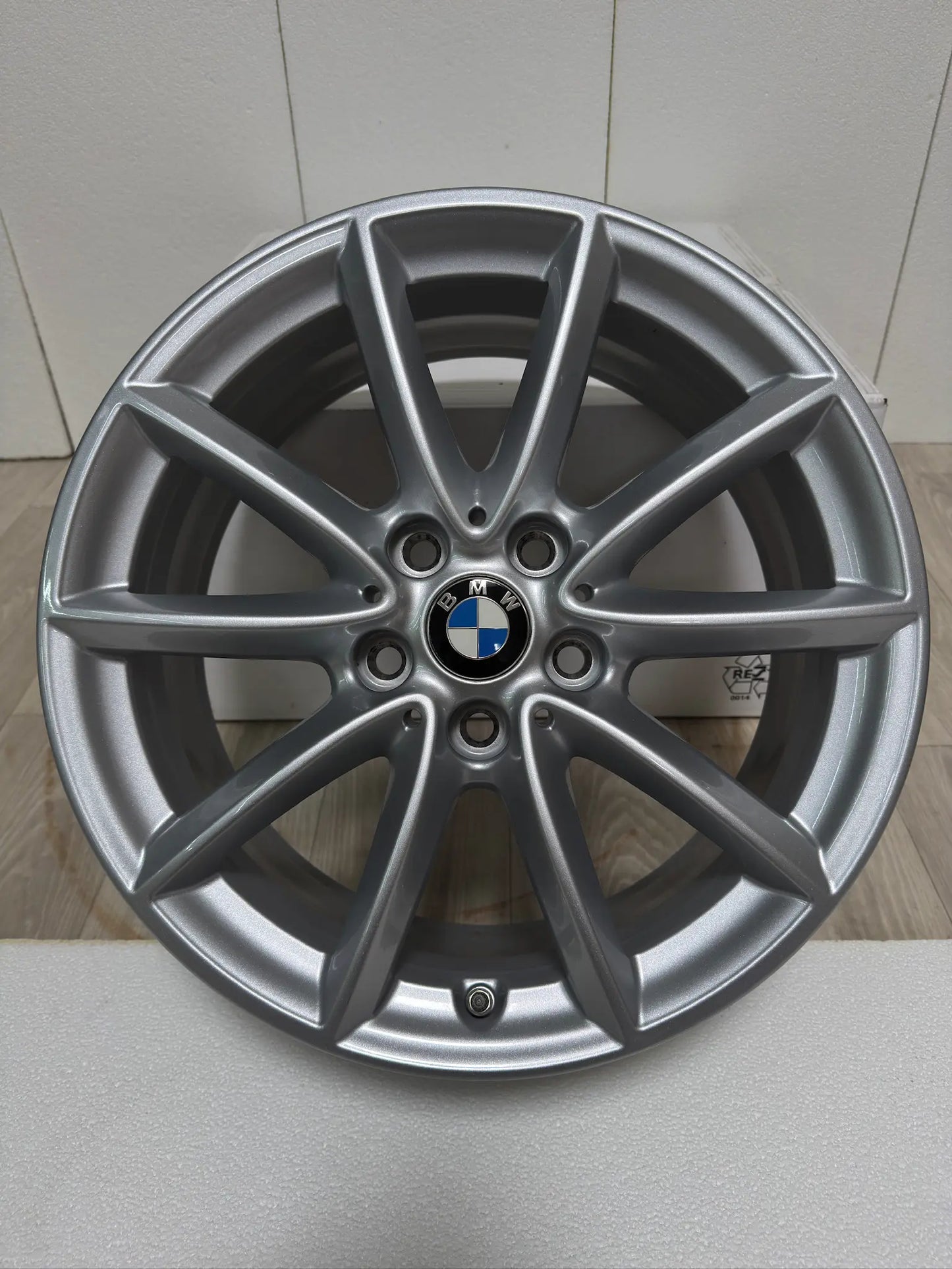 NEU Original BMW X1 F48 X2 F39 Sty. 560 17 Zoll Einzelfelge Felge Alufelge 6856061 7,5x17 IS52 ET52 5x112 Silber Styling SUV inklusive RDKS RDCi MwSt. ausweisbar