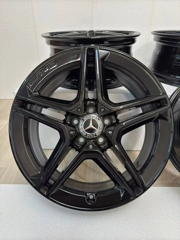 NEU* Original Mercedes A-Klasse A35 AMG W177 18 Zoll Felgen Alufelgen Black Edition Schwarz Hochglanz Sport Line 5x112 7,5x18 ET33 Felgensatz