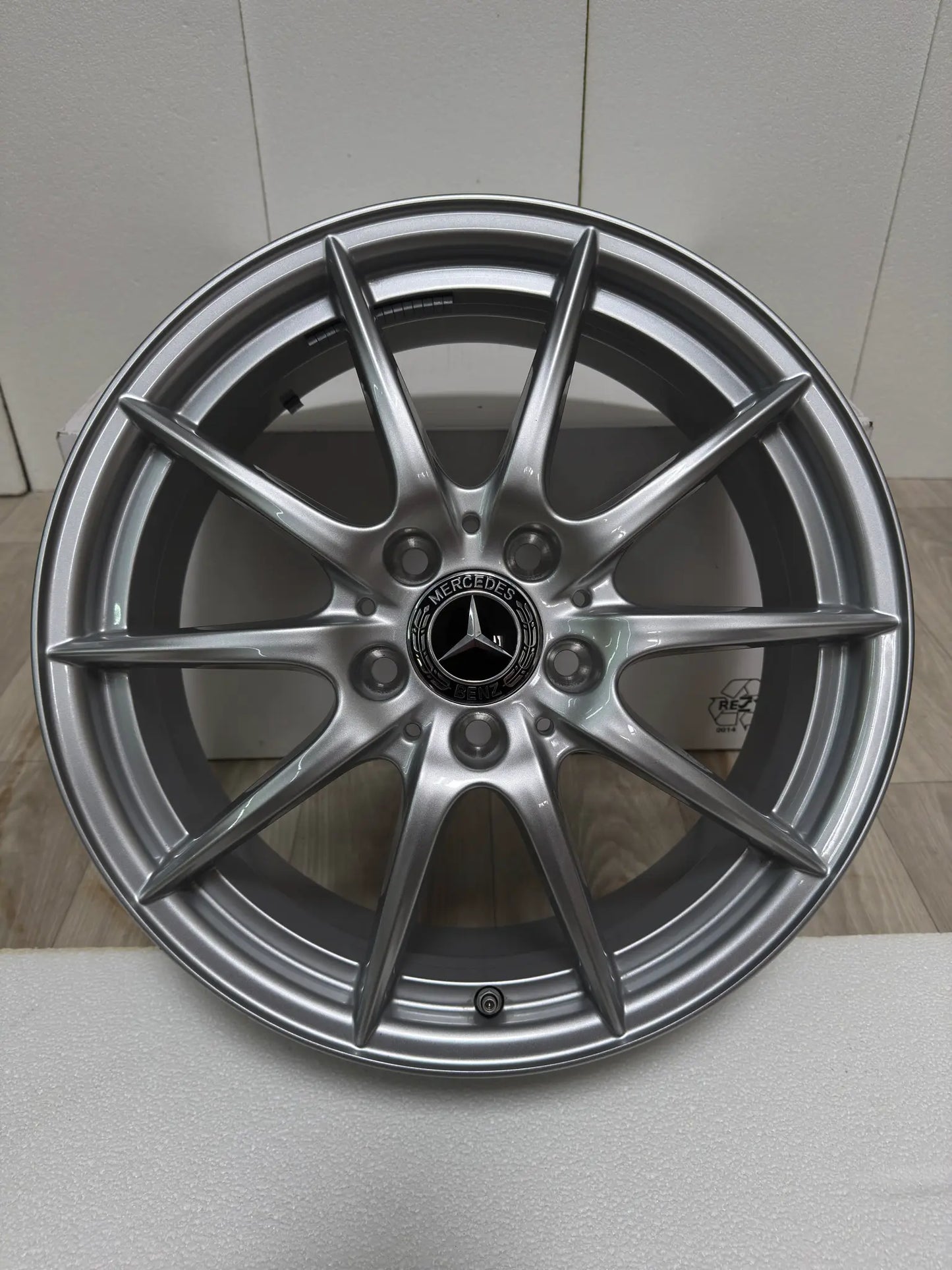 NEU Original Mercedes A-Klasse W176 B-Klasse W242 W246 CLA C117 17 Zoll Felge Alufelge A2464010102 Silber 6,5x17 ET49 Einzelfelge Ersatzfelge Limousine Coupé MwSt.