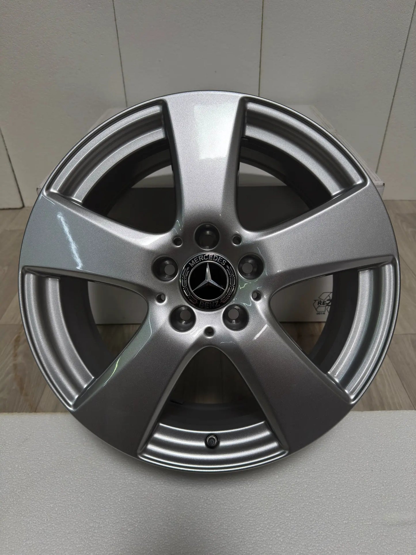 NEU Original Mercedes C-Klasse W205 S205 C205 17 Zoll Felge Alufelge A2054015500 Silber 7x17 ET48,5 Einzelfelge Ersatzfelge Limousine Kombi T-Modell MwSt.