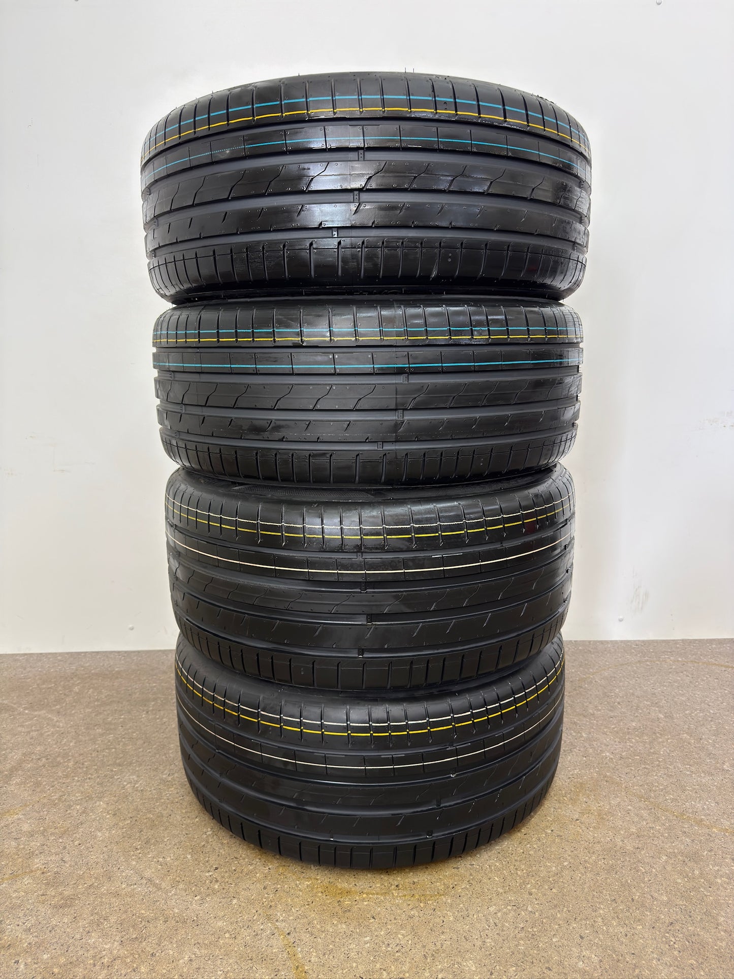 NEU Original Mercedes E-Klasse W 214 S 214 19 Zoll Sommerräder Sommerreifen Felgen A2144013600 A2144013700 245/45 R19 102Y 275/40 R19 105Y Sport Line 4MATIC 8,5x19 ET35,5 9,5x19 ET51 Sommerradsatz