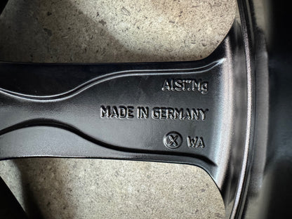 NEU Original Mercedes E-Klasse W 214 S 214 19 Zoll Sommerräder Sommerreifen Felgen A2144013600 A2144013700 245/45 R19 102Y 275/40 R19 105Y Sport Line 4MATIC 8,5x19 ET35,5 9,5x19 ET51 Sommerradsatz