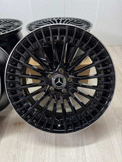 NEU Original Mercedes EQA H 243 EQB X 243 20 Zoll AMG Felgen Alufelgen Schwarz A2434010600
