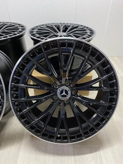 NEU* Original Mercedes EQE V 295 43 53 AMG 4MATIC+ 21 Zoll Felgen Alufelgen A2954012900 A2954013000 Limousine Schwarz & glanzgedrehtes Horn 9,5x21 ET42 10,5x21 ET67 5x112 Felgensatz MwSt.