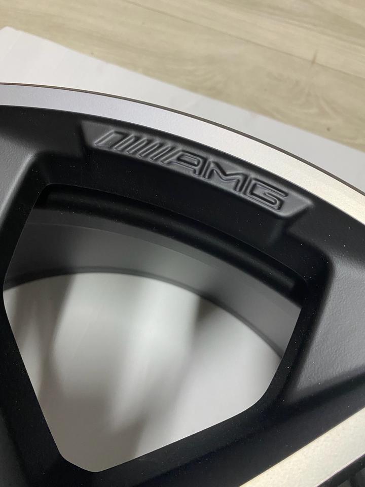 NEU Original Mercedes G-Klasse G63 W463 21 Zoll AMG Felgen Alufelgen Bicolor A4634011900